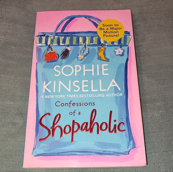 Book Confessions of a Shopaholic Sophie Kinsella Funny Hilarious Shopping - Picture 1 of 8